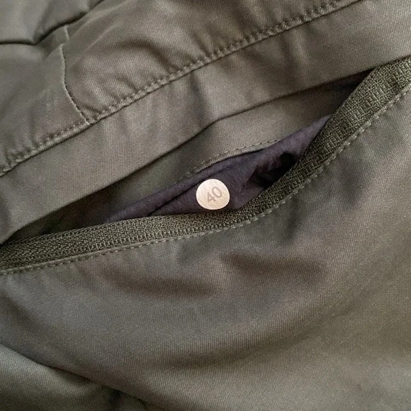 Lululemon men’s ABC dark green pants